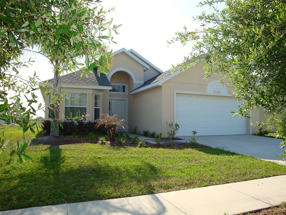 1st image of 930 Emerald Green Ct