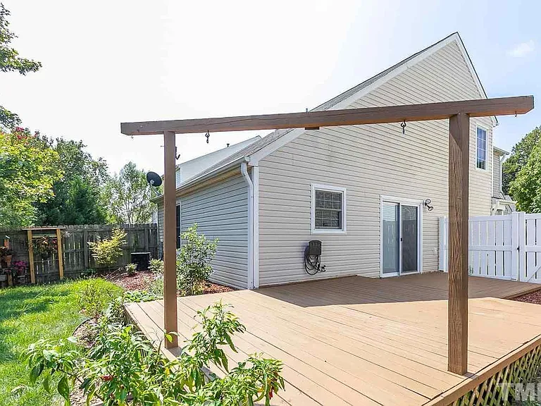 9128 Colony Village Ln — Photo 25