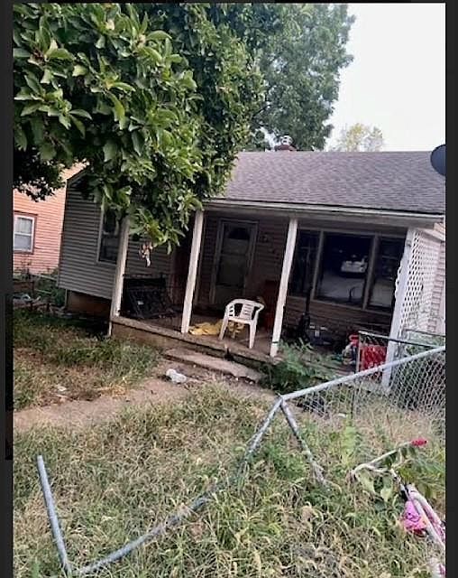 1st image of 1813 E 84th St