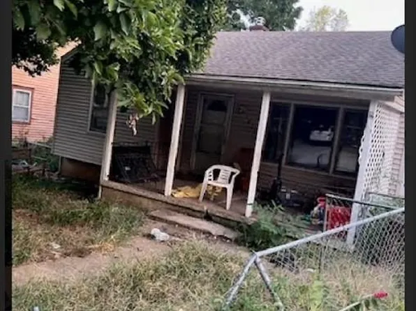 1813 E 84th St, Kansas City, MO 64132