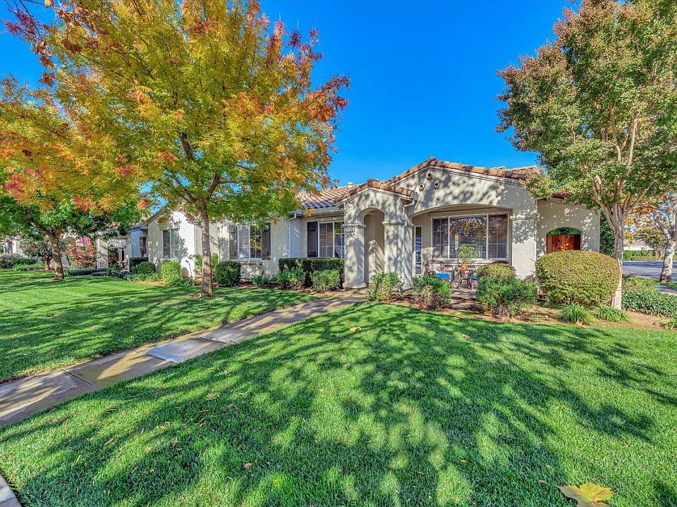 1st image of 1375 Cypress Ct