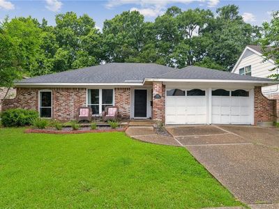 3825 S Pin Oak Ave, New Orleans, LA, 70131