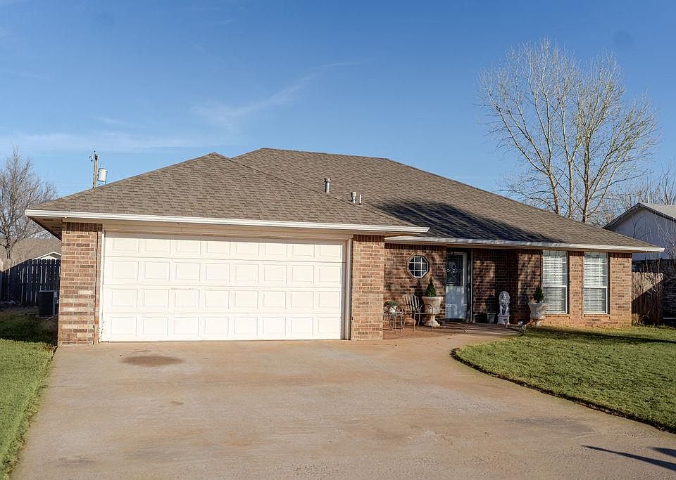 1st image of 112 Hunter Hill Dr