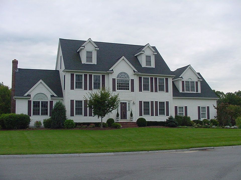 1st image of 3 Whites Farm Ln