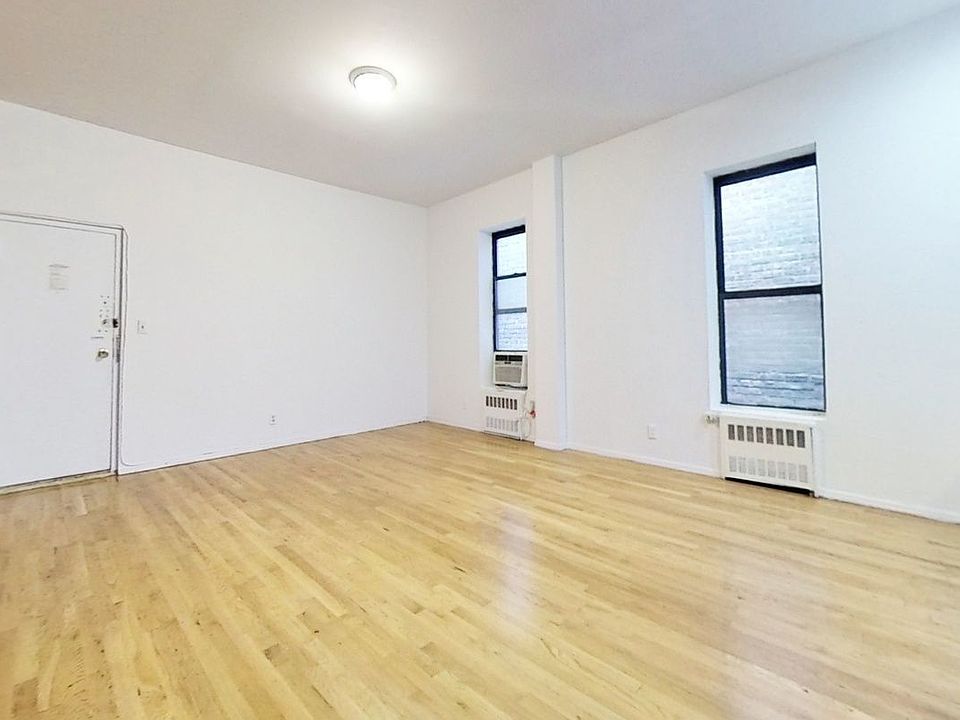 1st image of 1297 Lexington Ave #12A