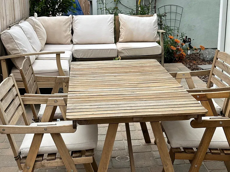 Plenty of outdoor entertaining