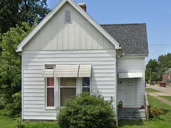 1701 Ewing Ave