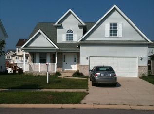 471 Krinbill Ln, Crown Point, IN 46307