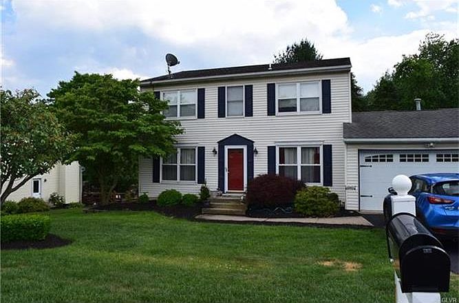 1st image of 113 Fernwood Dr