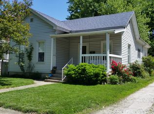 214 S Prairie St, Jacksonville, IL 62650