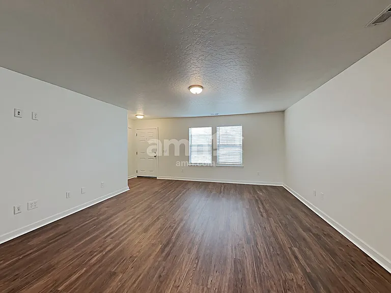 40 N Amanda Dr — Photo 7