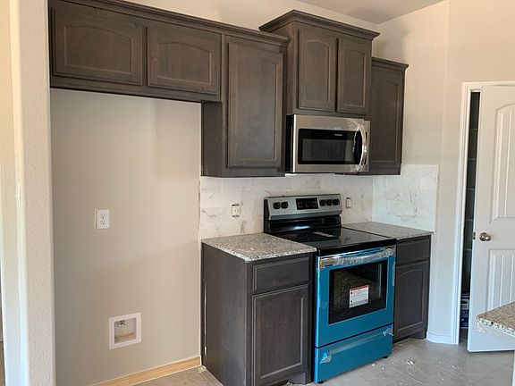 3rd image of 4005 Goliad Dr