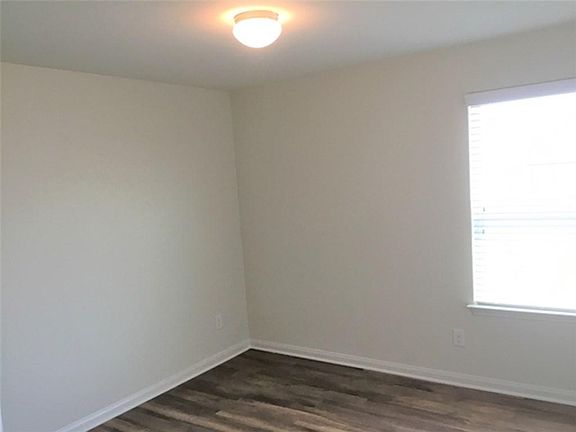 5th image of 13328 Harry S Truman Dr