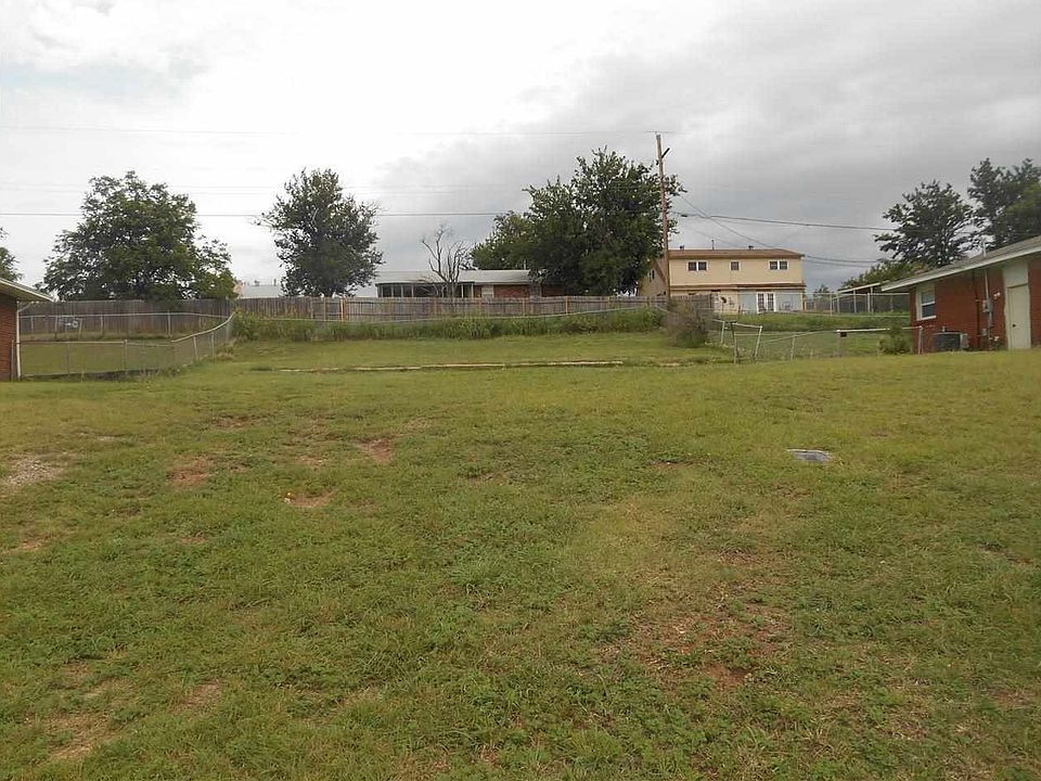1st image of 2323 NW 35th St