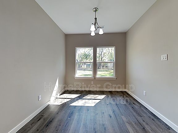 4th image of 2024 E Lamar St