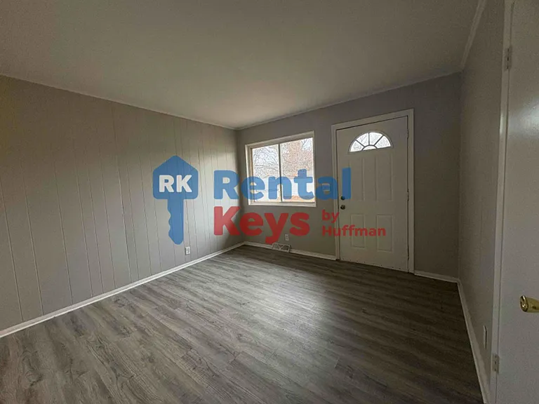 1506 Covert Ave — Photo 2
