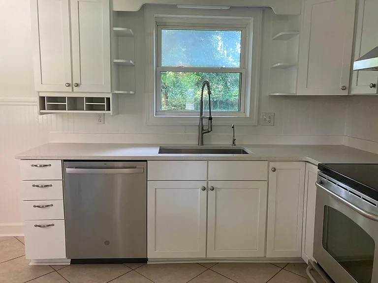 4526 Greenway Ave — Photo 6