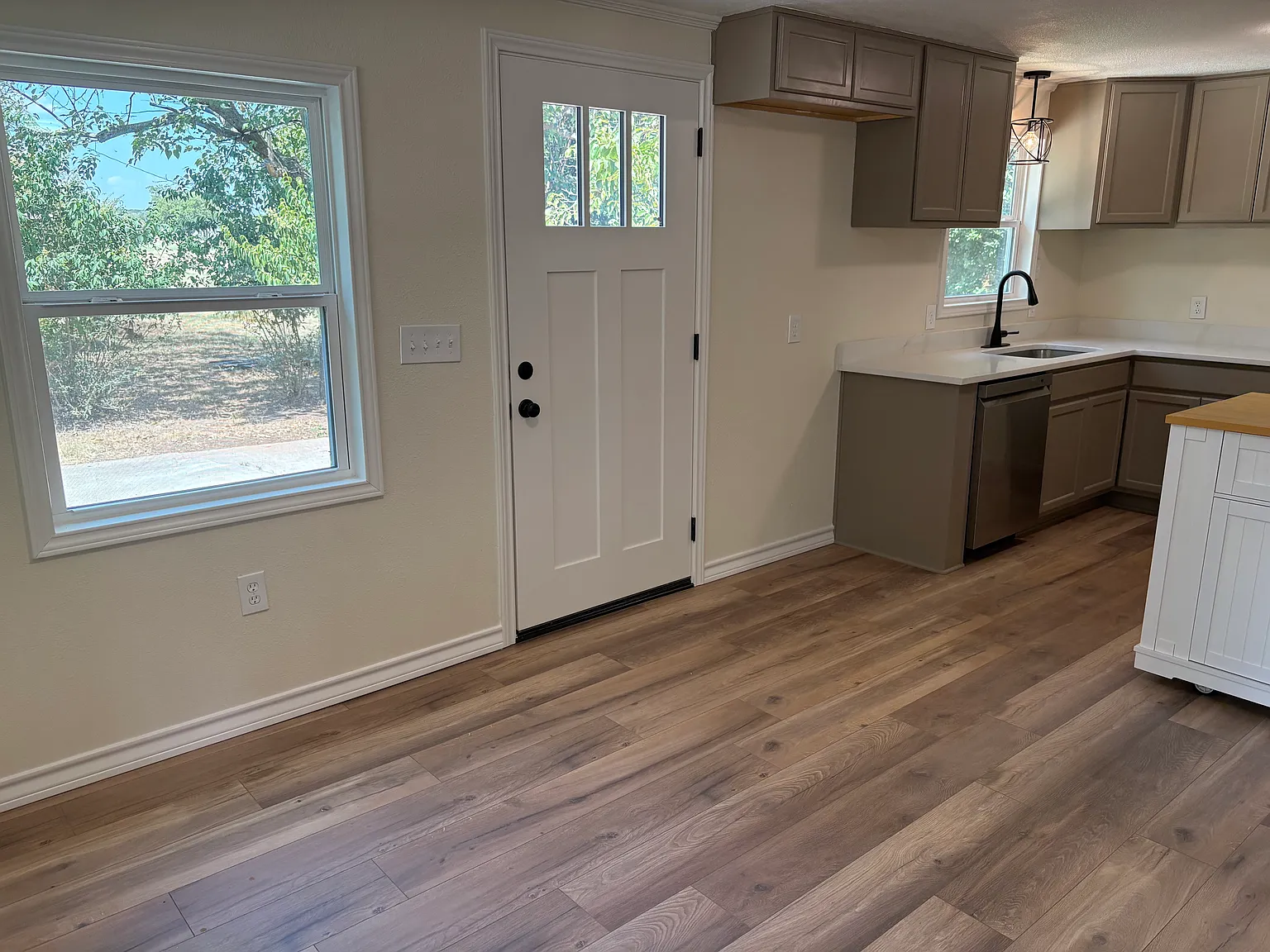 4306 White Settlement Rd — Photo 4