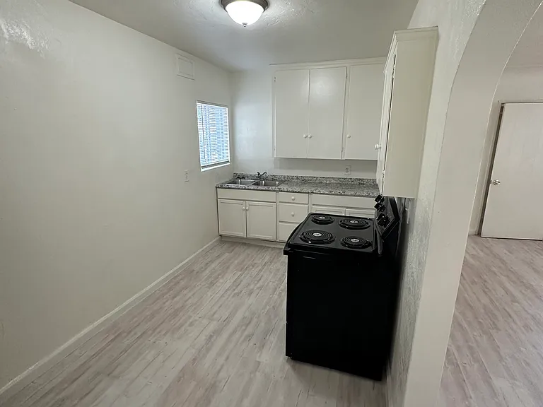 1569 W Harvey Ave #1563 — Photo 9