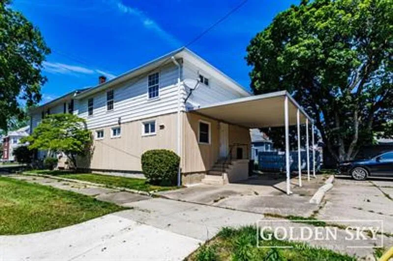4 bed, 2.0 bath, $1,250 — Photo 2