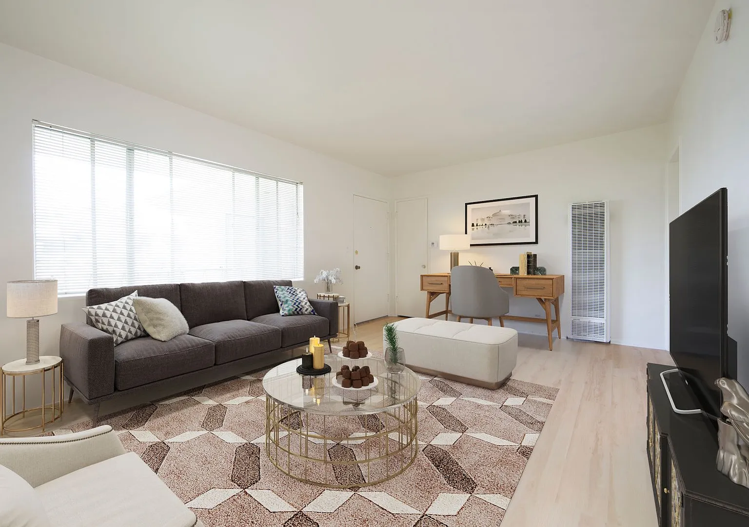Levering Arms Apartments — Photo 2