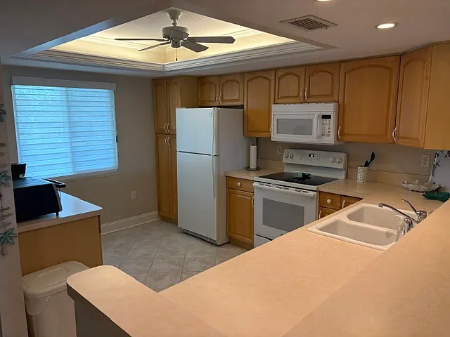 9604 Cortez Rd W #413 — Photo 10