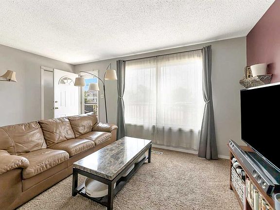 5th image of 3009 W 49th Ave