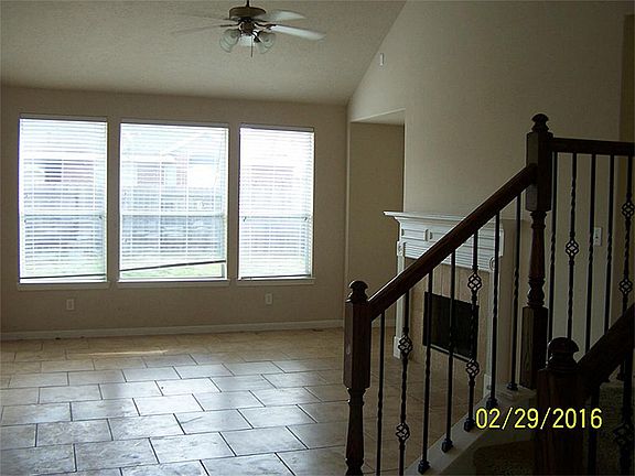 4th image of 7019 Chatham Lake Ln