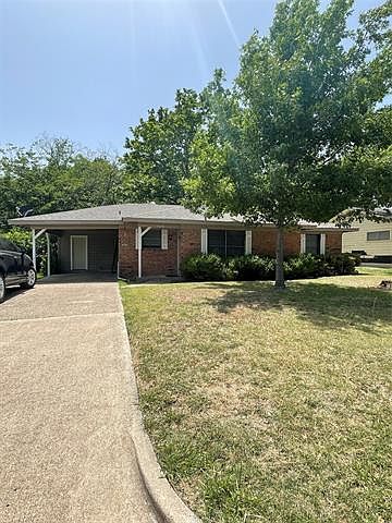 1st image of 2608 Navarro Dr