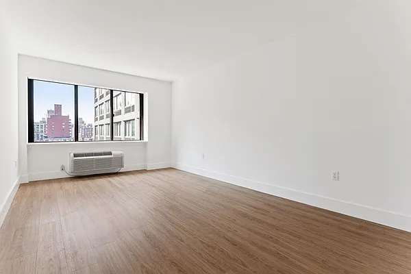 Rented by Greystar | media 9