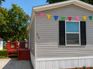 515 N Mulberry St, Belton, MO 64012