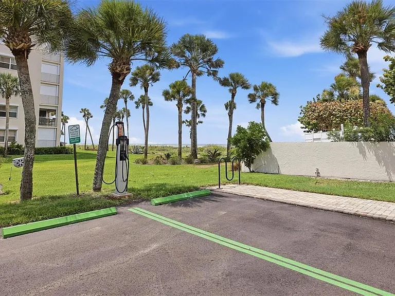 4401 Gulf Of Mexico Dr #907 — Photo 39