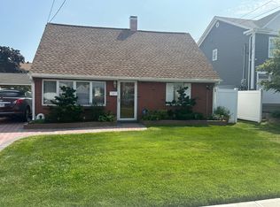 632 Barnes Ave, Baldwin, NY 11510