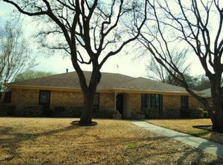 904 Hillsdale Dr, Richardson, TX 75081