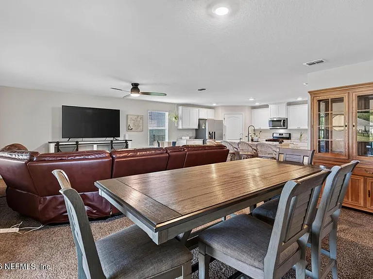 14 Jarama Cir — Photo 33