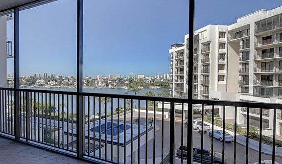 3rd image of 6 Belleview Blvd APT 404