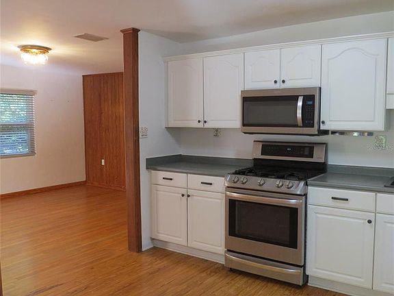 4th image of 3617 SW 20th St