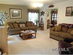 4th image of 2909 Fairview Ave