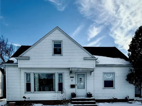 30340 Harrison St, Willowick, OH 44095