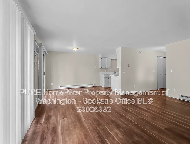3 bed, 2.0 bath, 1264 sqft, $1,595 — Photo 3