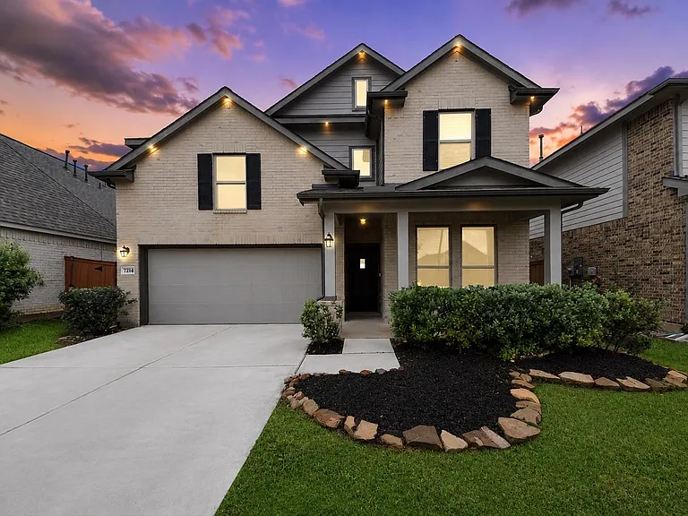 7214 Cordgrass Prairie Ln — Photo 3