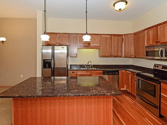 3rd image of 270 4th St E Unit 204
