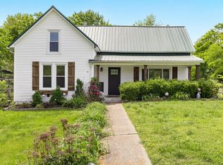 825 Mount Vernon Rd, Bethpage, TN 37022