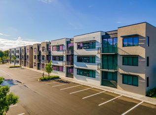 215 SE 5th St, Hallandale, FL 33009