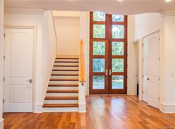 3rd image of 5319 Lansing Dr