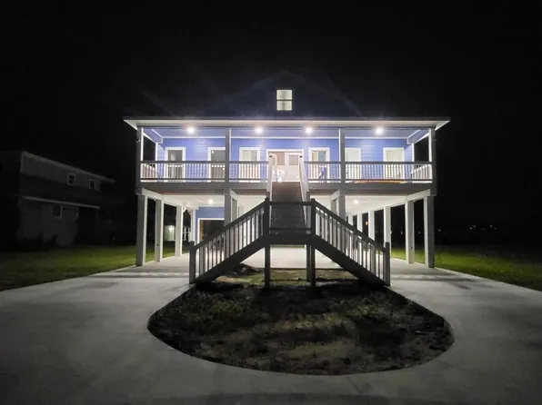 3026 Highway 87, Crystal Beach, TX 77650