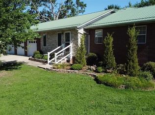 893 Zinc Rd, Harrison, AR 72601