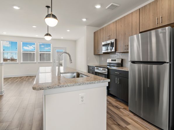 901 Camden Way #F209-305