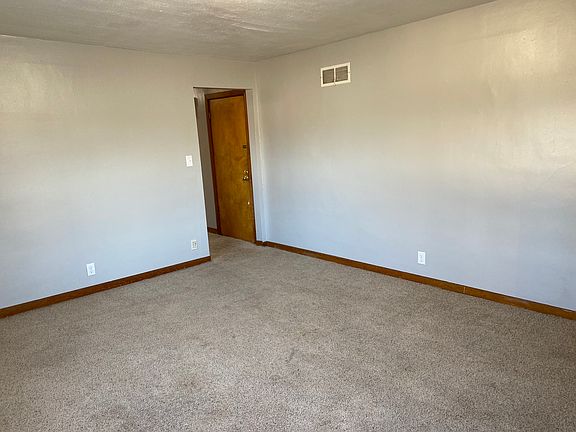 4th image of 458 3rd St NE APT 2