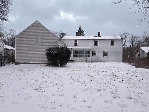 5th image of 2146 Spencerport Rd